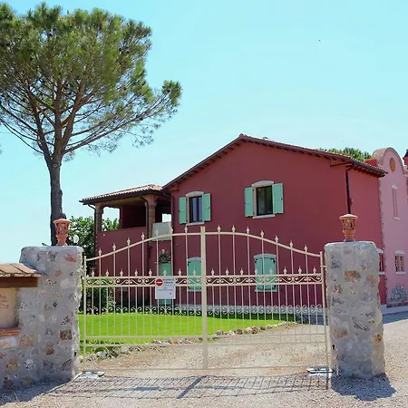 Вилла Big Holiday In Grosseto With Swimming Pool