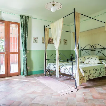 Вилла Big Holiday In Grosseto With Swimming Pool